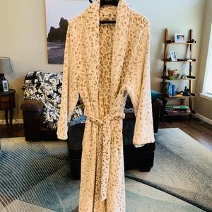 Liz Claiborne Bathrobe  XXL Warm plush cozy robe